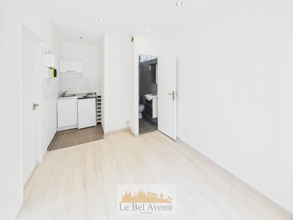 appartement 1 pièce en vente sur LES LILAS (93260)